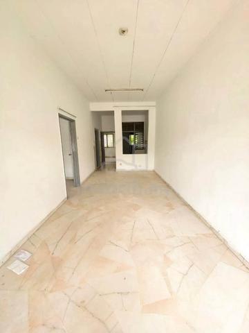 Jalan Inang Bandar Bukit Raja single storey For Rent 1