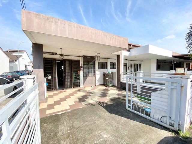 END LOT Bandar Putera 2 Jalan Kebun Nenas type Kristal 1
