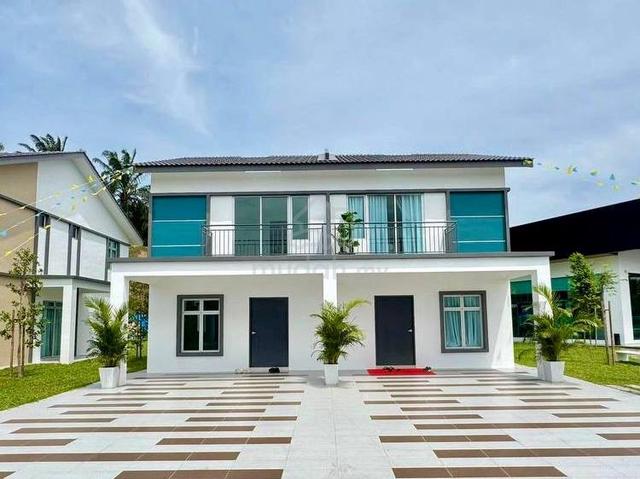 Freehold 0 Downpayment❗ Cheng Brand New Double Storey Near PayaRumput 1