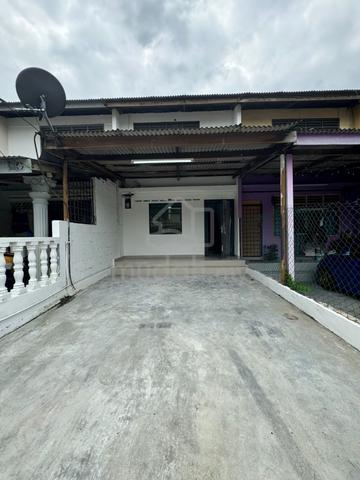 Jalan teratai taman johor jaya 2 storey low cost reno good condition 1