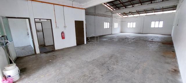 Semi Detached Factory Kawasan Perindustrian Pengkalan 2