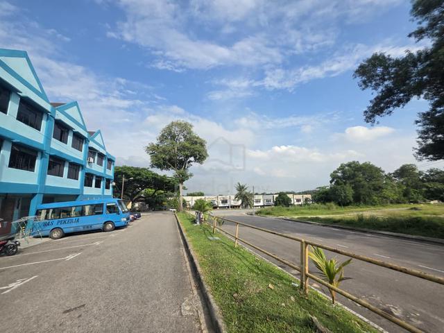 2adjoiningunit 3StoreyShoplots At PuteriWangsa NearPuteriMart For Sale 1