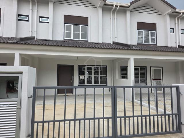 New Unit Double Storey M Senyumia Salak Tinggi Sepang for Rent 1