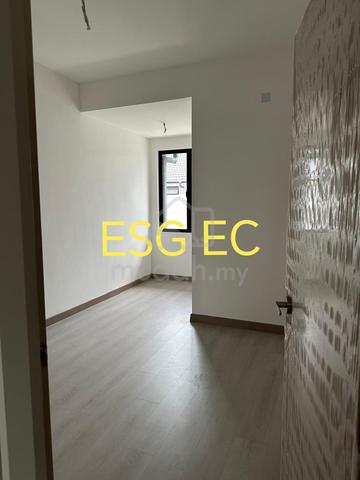 1 unit nadira 3 below market price double storey 22x75 bukit raja 2 1
