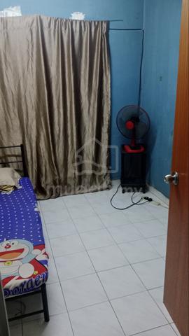 Bilik Sewa Lelaki Sahaja 1
