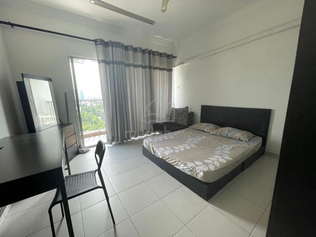 Balcony room with Panoramic View TRX KLCC Suria Jelatek Residence LRT 1