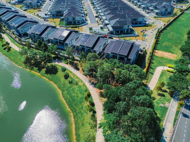 EXCLUSIVE SEMI D FACING LAKE Freesia Residence Tropicana Aman 1