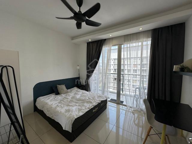 Bilik Sewa Platinum Splendor Semarak Male Unit Balcony Room For Rent 1