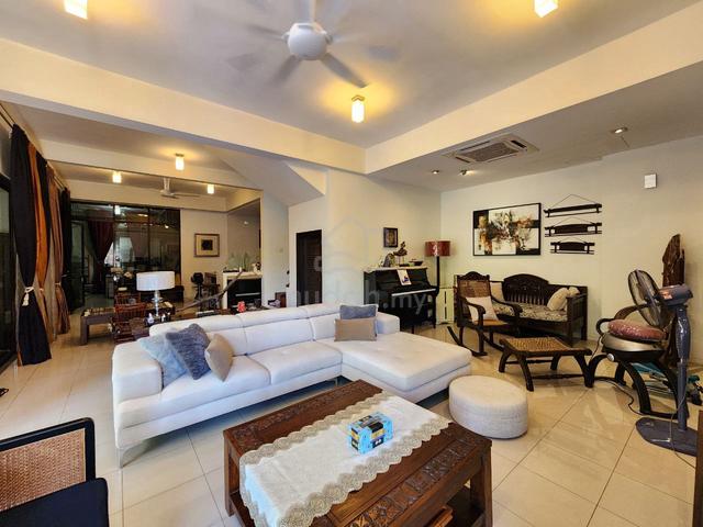 Fully Renovated Corner Superlink Bukit Jelutong with Private Pool 1