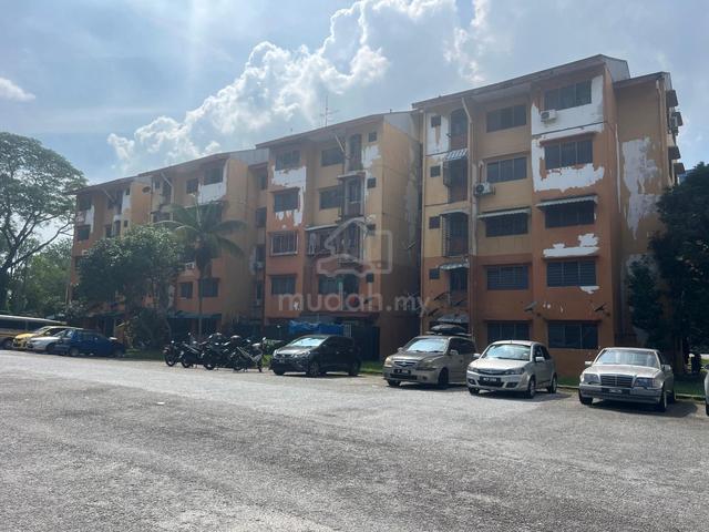 Flat PKNS Seksyen 8 Shah Alam 1