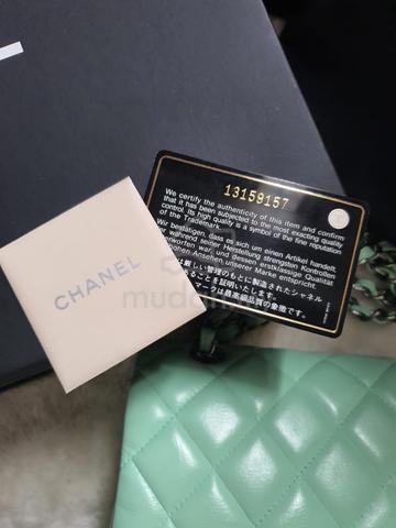 Chanel Timeless Classic Flap Jumbo Handbag for Sale | Catawiki