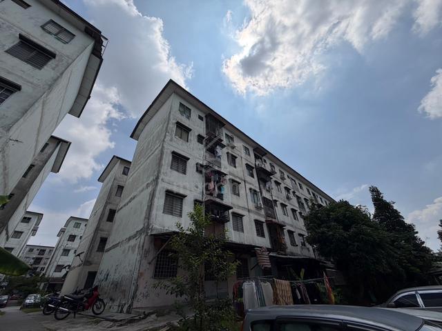 Palma Apartment (Bandar Country Homes) 1