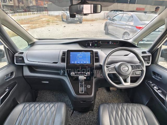 2022 Nissan Serena 2.0 Premium F/Service Like New - 3