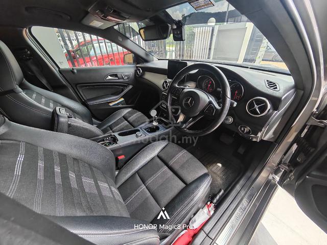2017 Mercedes Benz GLA200 (CBU) 1.6 (A) - 4