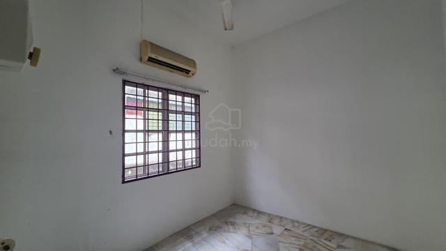 Single Storey Terrace in Taman Sri Kamban 1