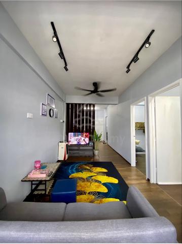 Taman Pinggiran Alma 1