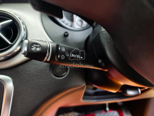 Mercedes Benz GLA180 1.6 BSM PwBOOT S/HEAT PERFECT - 5