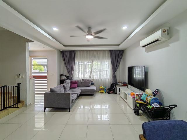 RENOVATED Double Storey House Laman view Laurel Cyberjaya BOLEH NEGO 1