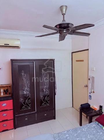 Room for rent 1