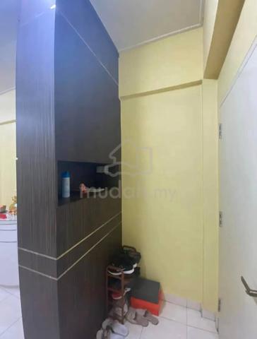 Taman Nusa Bestari, Shop Apartment 2