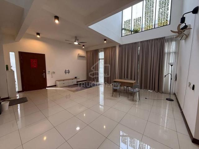 Monterey Regio Type Semi D Furnish Below Market Price With Clubhouse 1