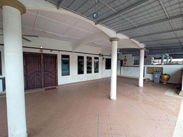 RENOVATED Single Storey 2 Adjoining Taman Seri Duyong Semabok Melaka 1