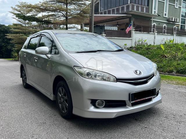 2015 Toyota WISH 1.8 X 4WD/ Can Loan/ 3yWrty/ 1Own - 1