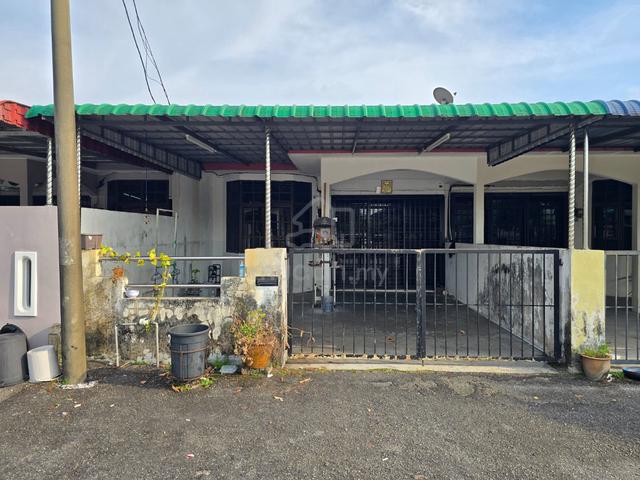 Low Cost Single Storey House At Taman Mahsuri Jaya, Kampar, Perak. 1
