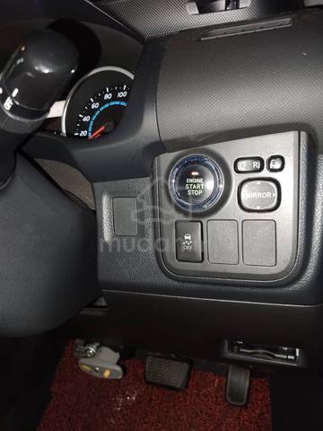 2010 Toyota WISH 1.8 S (A) - 3