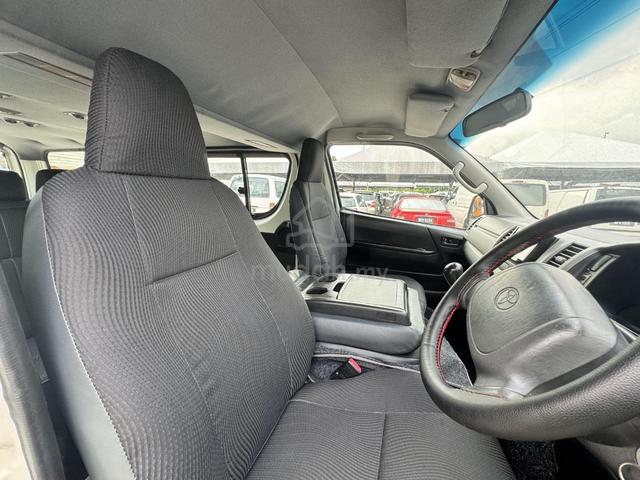 2011 Toyota HIACE 2.5 WINDOW VAN Low Roof 15 Seat - 5