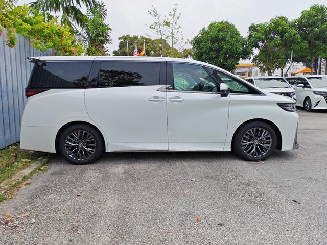 2025 Toyota VELLFIRE 2.4L Z PREMIUM JBL, 7,454 KM - 2