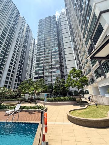 D’summit residence kempas utama luxury with private lift 1
