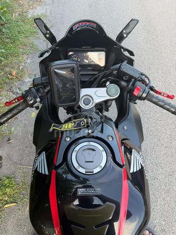 Honda CBR650R - photo 4 of 4