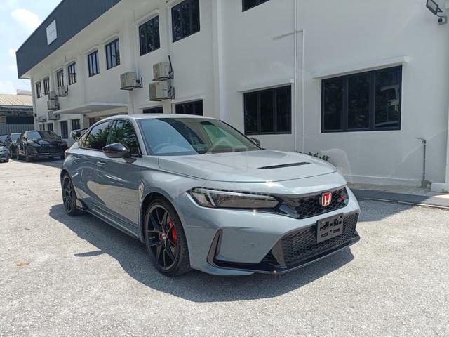 2025 Honda Civic 2.0 TypeR FL5 (M) @RacingBlackEdi - 3
