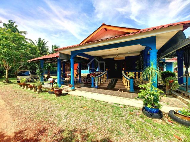 Banglo Setingkat Tanah Pertanian Umbai Melaka 1