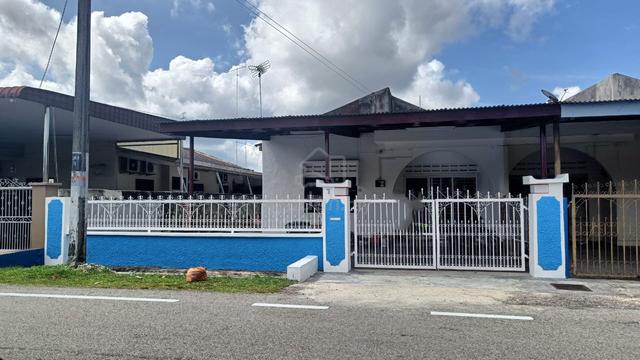 SemiD near Jalan Sakeh and Jalan Sungai Abong, MUAR 1