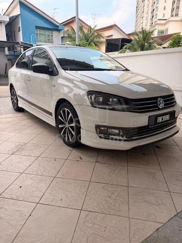 2017 Volkswagen VENTO 1.2 TSI HIGHLINE (A) - 1