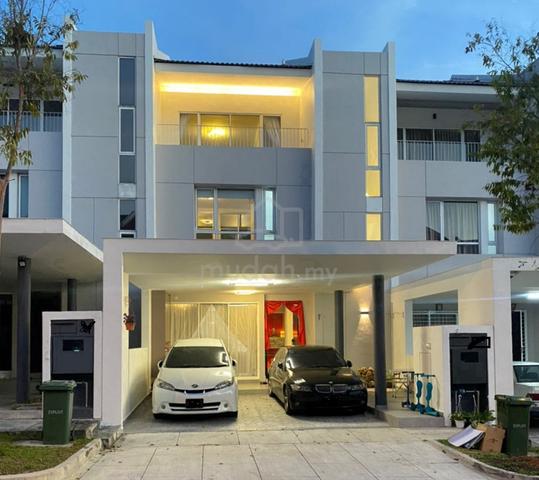 FREEHOLD 3 Storey, 4R5B Camelia, Rawang, nx Anggun City, Emerald 1