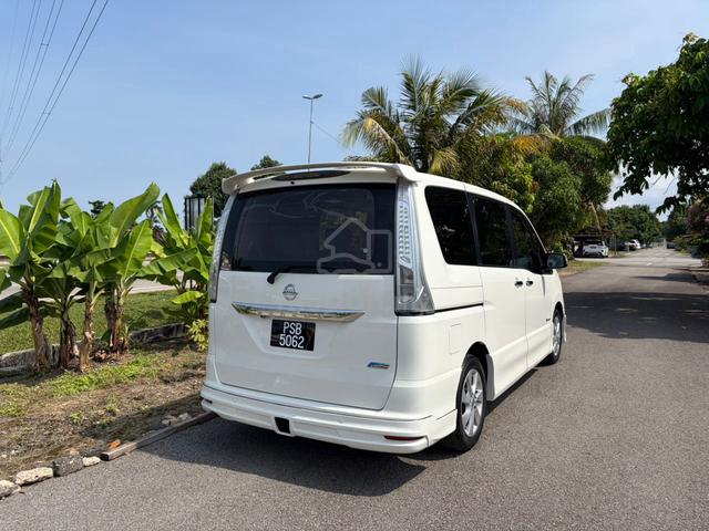 2013 Nissan SERENA FULL SPEC 2.0 (AUTO) - 3