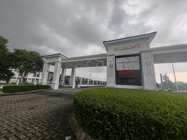 Mills Gate Eco Tropic Taman Kota Masai Double Storey Terrace End Lot 1