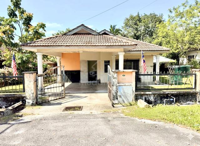 FACING OPENš„Single Storey Bungalow TAMAN TASIK SEMENYIH 1