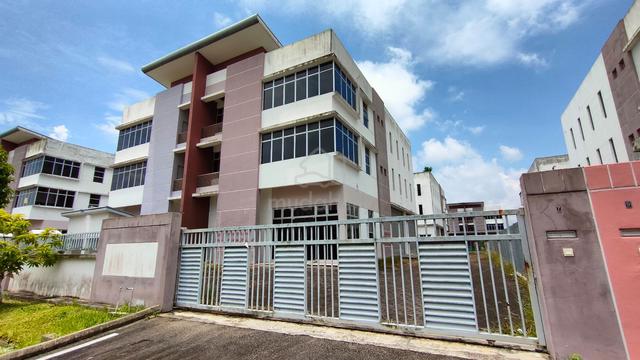Tanjung Pelepas I-Parc 3 Storey Semi D Factory Sale 8 Min Second Link 1