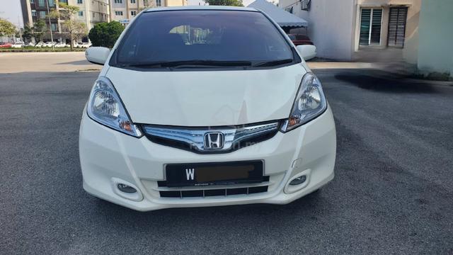 2013 Honda JAZZ 1.3 (HYBRID) FACELIFT (A) - 1