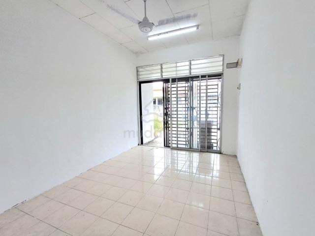 (BOOKING RM1000) 1 Storey Terrace Taman Desa PD Fasa 2, Port Dickson 1