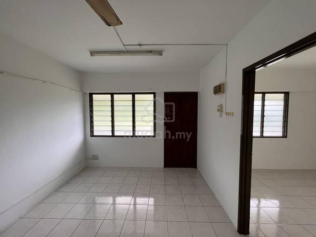 Desa Indah Block 33 1