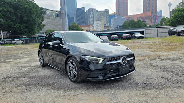 GRADE 5 2021 Mercedes Benz A180 1.3 AMG - 1