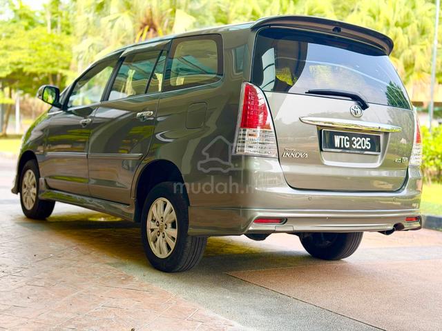 Toyota INNOVA 2.0 G MY05 AN40 FACELIFT (A) - 3