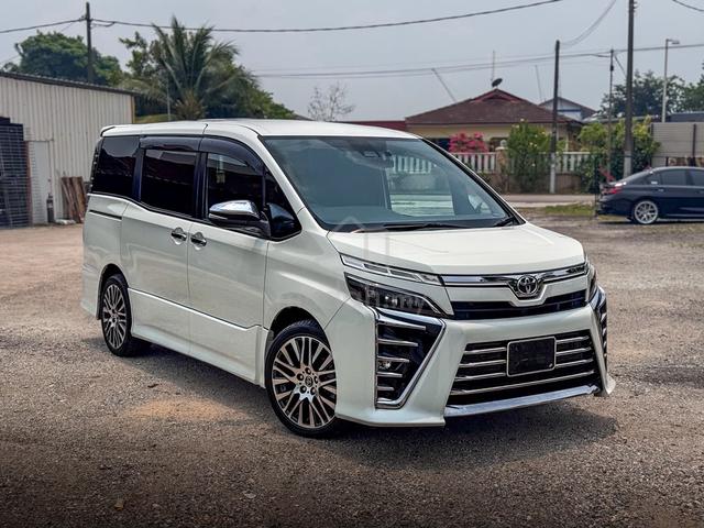 2020 Toyota VOXY 2.0 ZS KIRAMEKI II (A) - 1