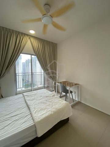 Fully Furnished Queen Bedroom with Balcony for Rent at Vista Harmoni 1