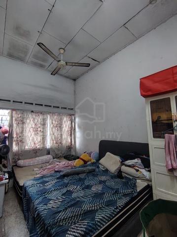 Super Below Market + FULL LOAN ! Single Storey @ JALAN Camar Perkins 1